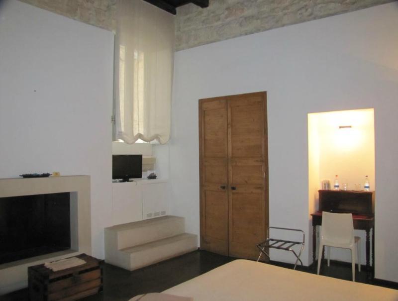 Palazzo Persone Dimora Storica Bed & Breakfast Lecce Ngoại thất bức ảnh