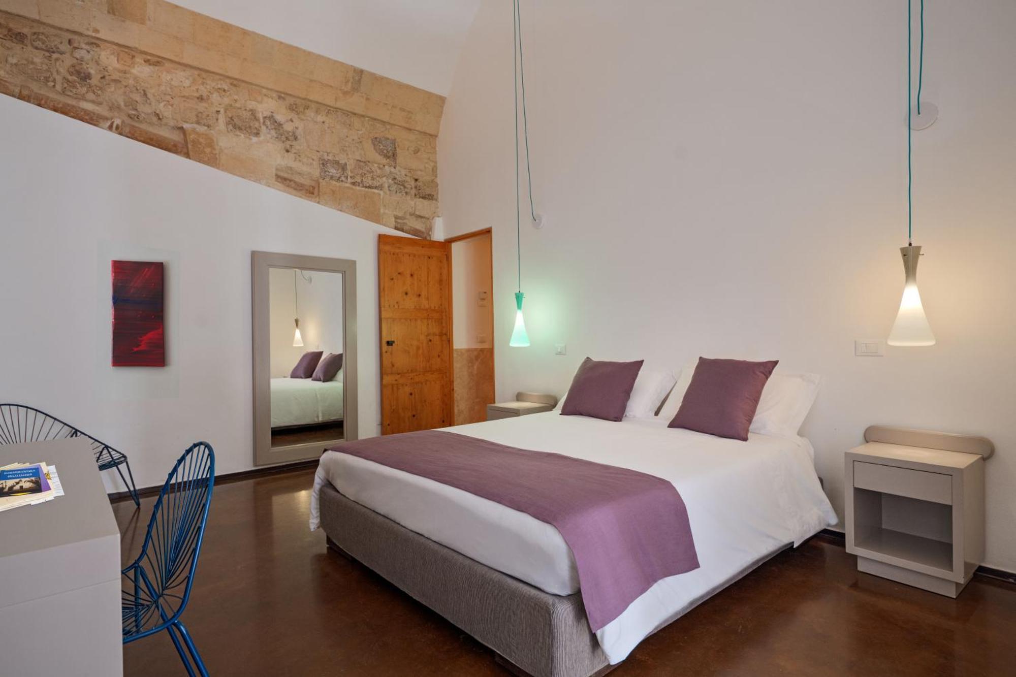 Palazzo Persone Dimora Storica Bed & Breakfast Lecce Ngoại thất bức ảnh