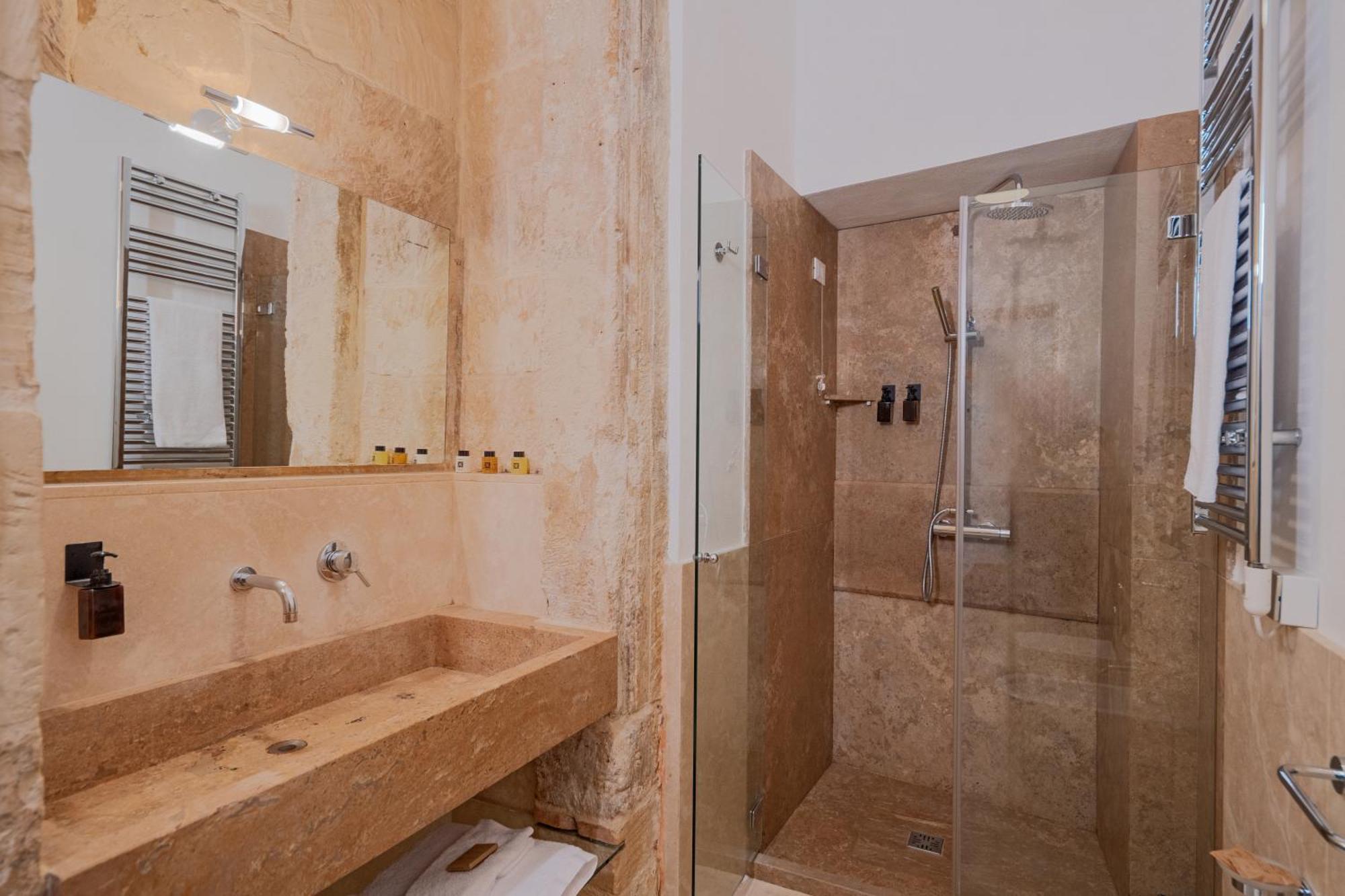 Palazzo Persone Dimora Storica Bed & Breakfast Lecce Ngoại thất bức ảnh
