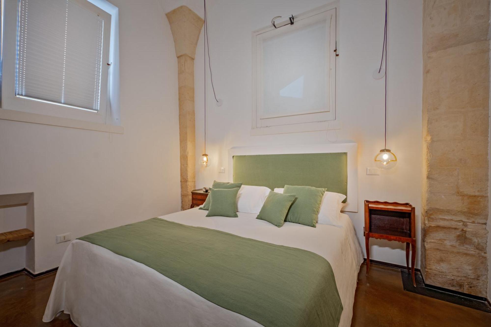 Palazzo Persone Dimora Storica Bed & Breakfast Lecce Ngoại thất bức ảnh