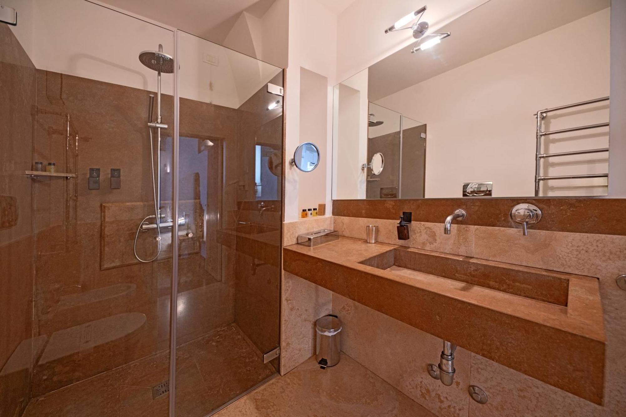 Palazzo Persone Dimora Storica Bed & Breakfast Lecce Ngoại thất bức ảnh