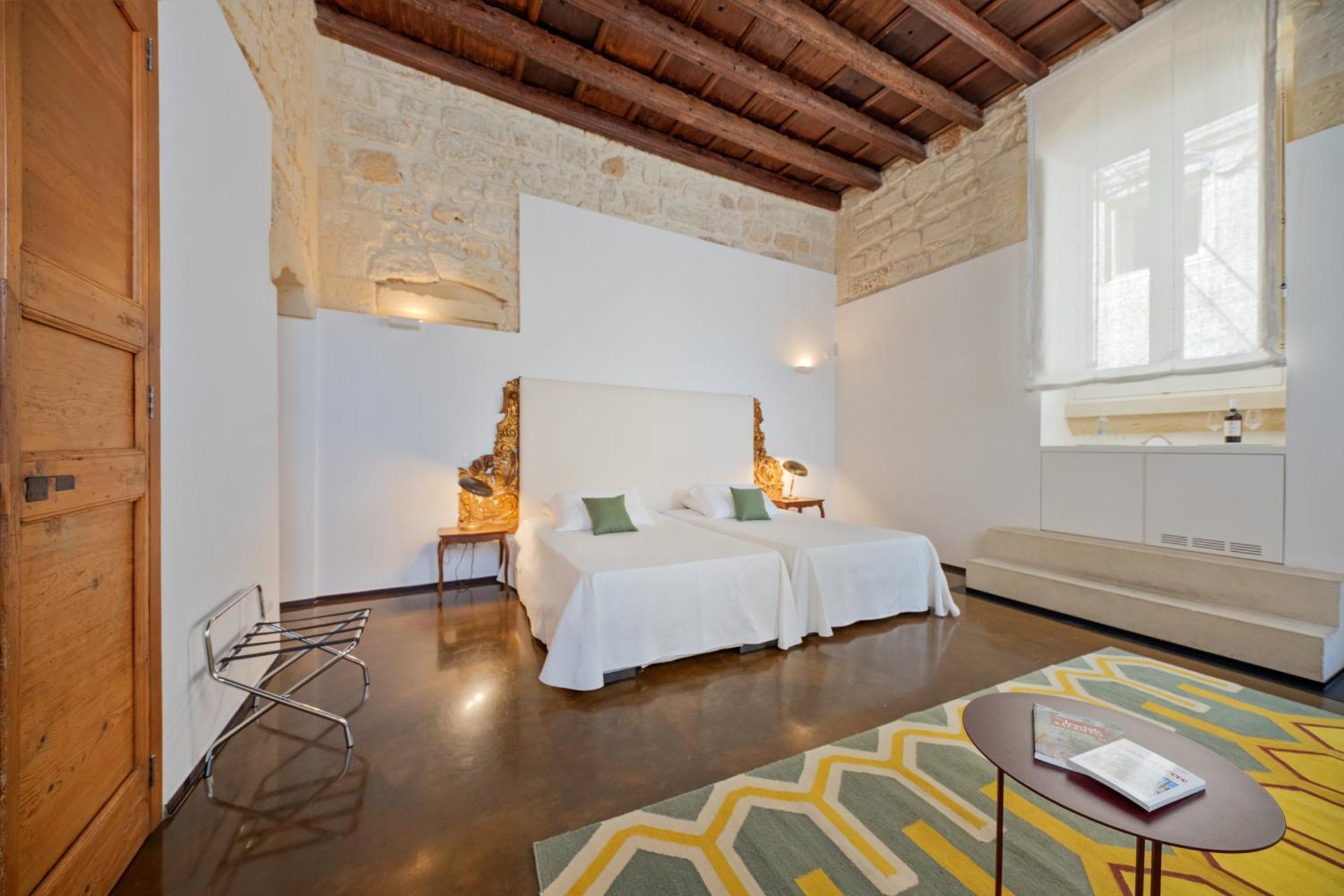 Palazzo Persone Dimora Storica Bed & Breakfast Lecce Ngoại thất bức ảnh