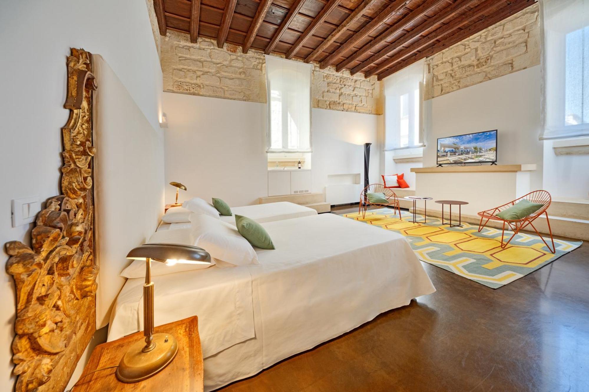 Palazzo Persone Dimora Storica Bed & Breakfast Lecce Ngoại thất bức ảnh