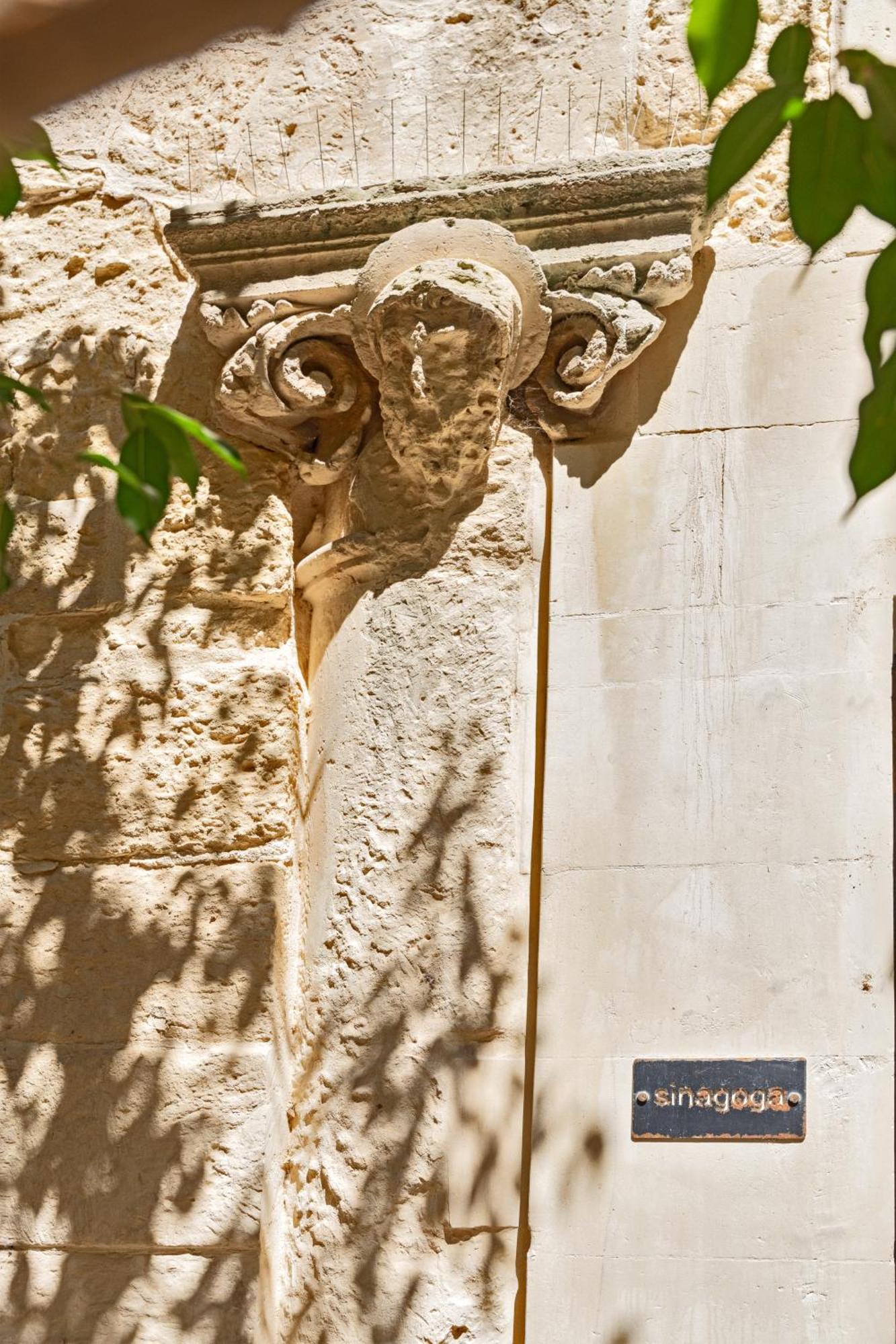 Palazzo Persone Dimora Storica Bed & Breakfast Lecce Ngoại thất bức ảnh